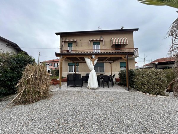 casa indipendente in vendita a Beinette