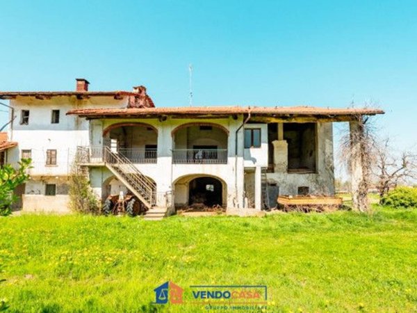 casale in vendita a Beinette