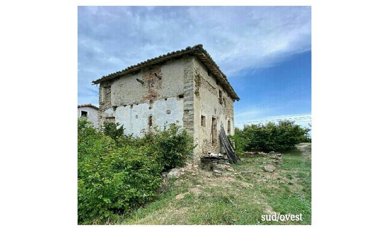 casa semindipendente in vendita a Belvedere Langhe
