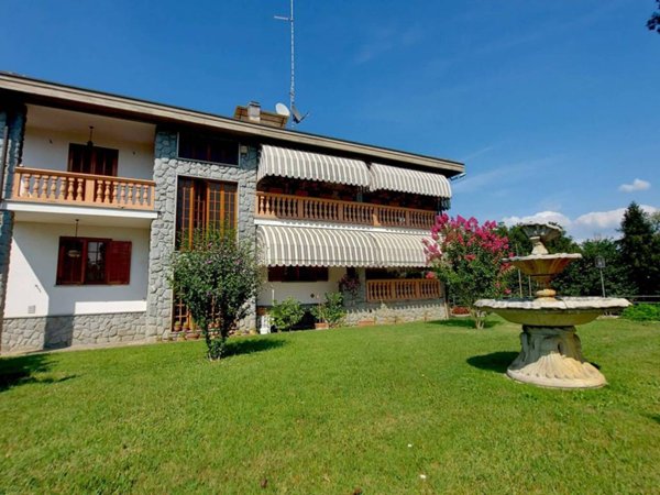 casa indipendente in vendita a Bene Vagienna