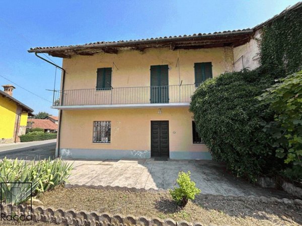 casa indipendente in vendita a Bene Vagienna in zona Isola