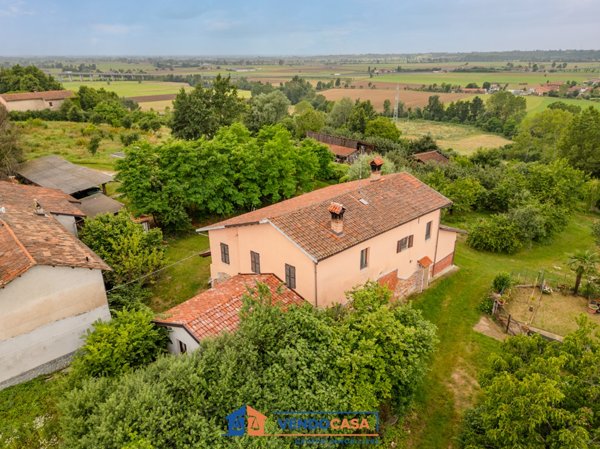 casa indipendente in vendita a Bene Vagienna in zona Gorra