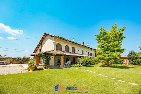 casa indipendente in vendita a Bene Vagienna in zona Santo Stefano