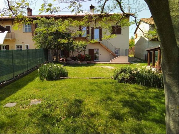 casa indipendente in vendita a Bene Vagienna in zona San Bernardo