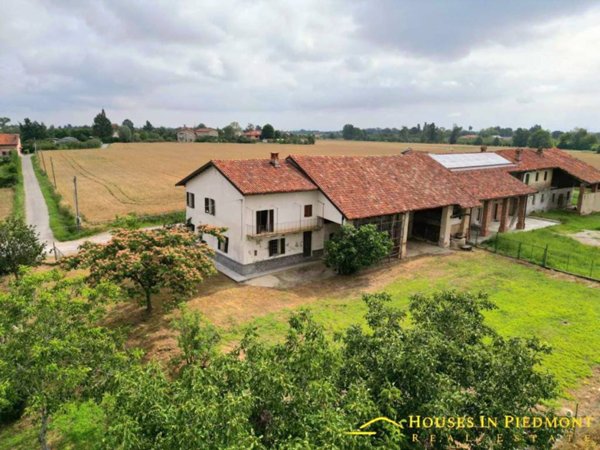 casa indipendente in vendita a Bene Vagienna