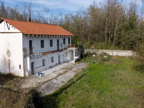 casa indipendente in vendita a Bene Vagienna