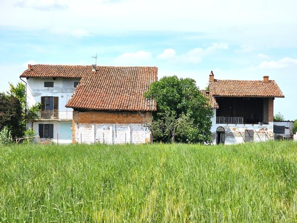 casa indipendente in vendita a Bene Vagienna in zona Isola