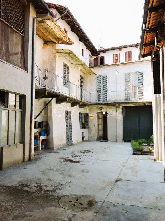 casa indipendente in vendita a Bene Vagienna