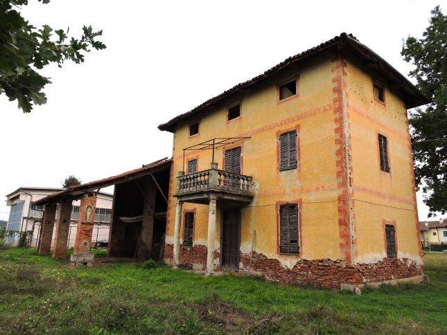 casa indipendente in vendita a Bene Vagienna