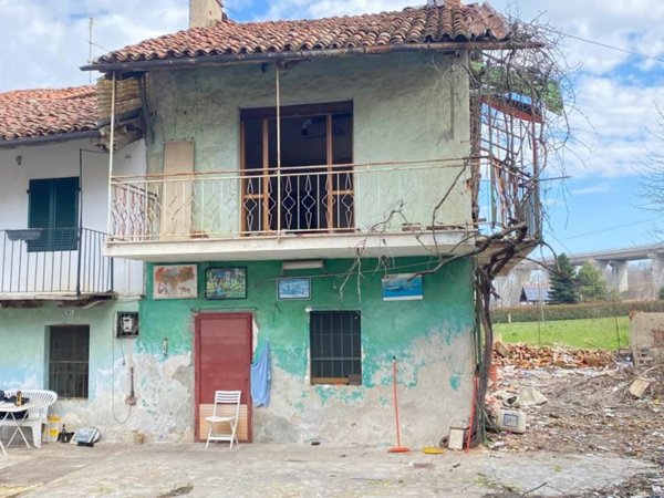 casa indipendente in vendita a Bene Vagienna in zona Isola
