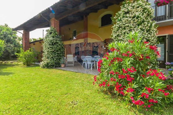 casa indipendente in vendita a Bene Vagienna in zona Prà