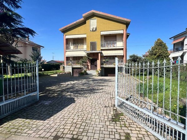 casa indipendente in vendita a Bene Vagienna