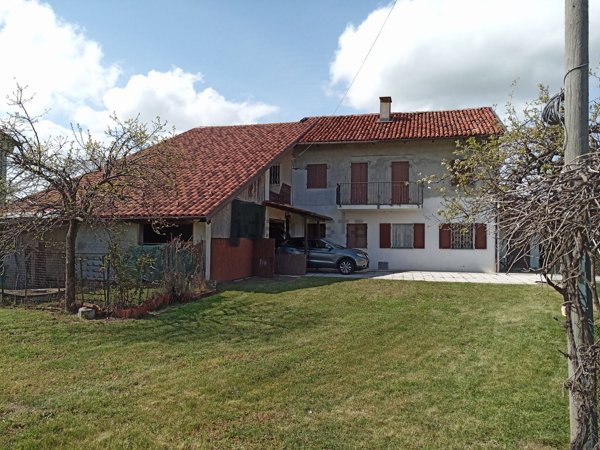 casa indipendente in vendita a Bene Vagienna