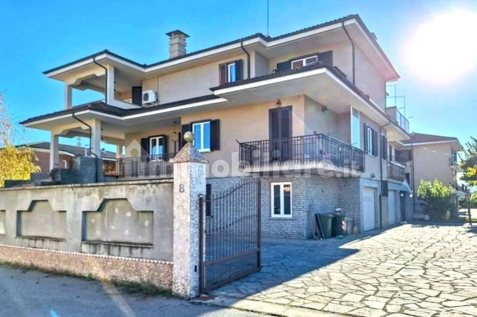 casa indipendente in vendita a Bene Vagienna