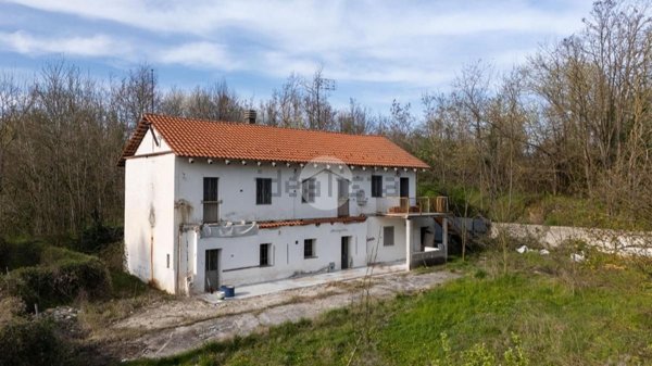 casa indipendente in vendita a Bene Vagienna