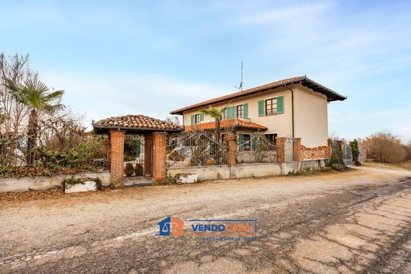 casa indipendente in vendita a Bene Vagienna