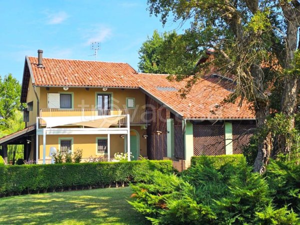 casa indipendente in vendita a Bene Vagienna in zona Podio