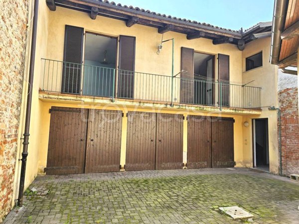 casa indipendente in vendita a Bene Vagienna