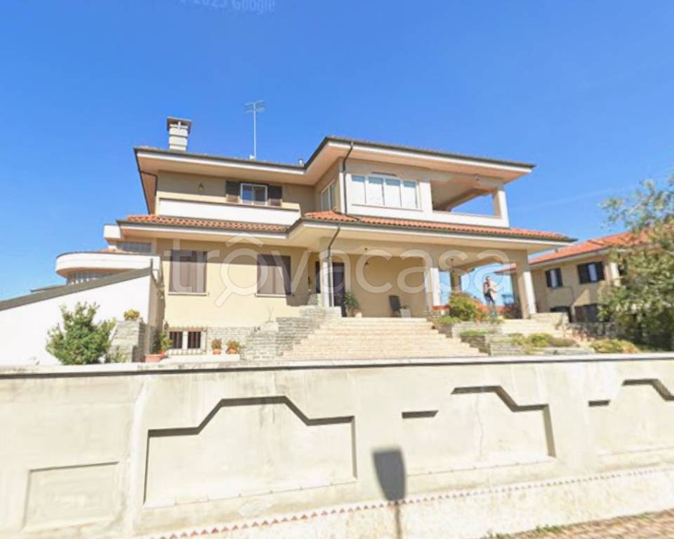 casa indipendente in vendita a Bene Vagienna