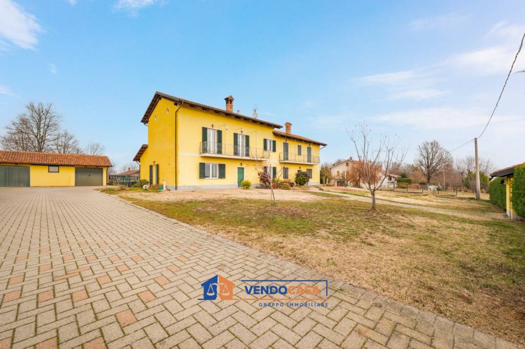 casa indipendente in vendita a Bene Vagienna