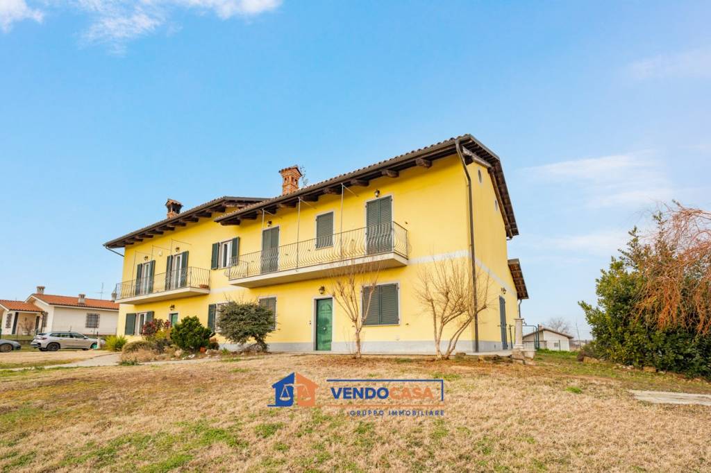 casa indipendente in vendita a Bene Vagienna