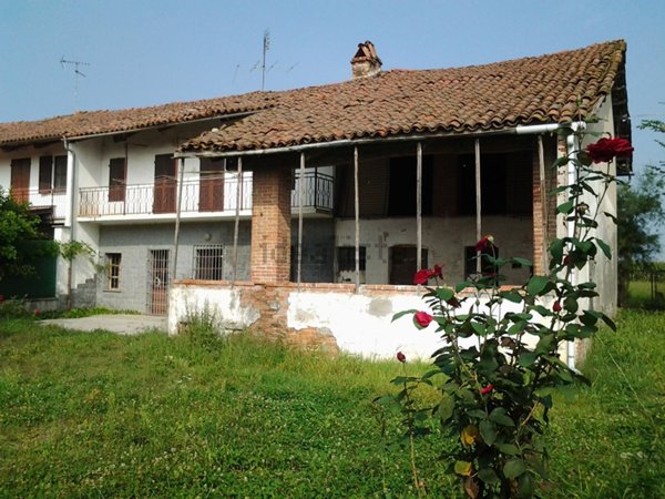 casa indipendente in vendita a Bene Vagienna