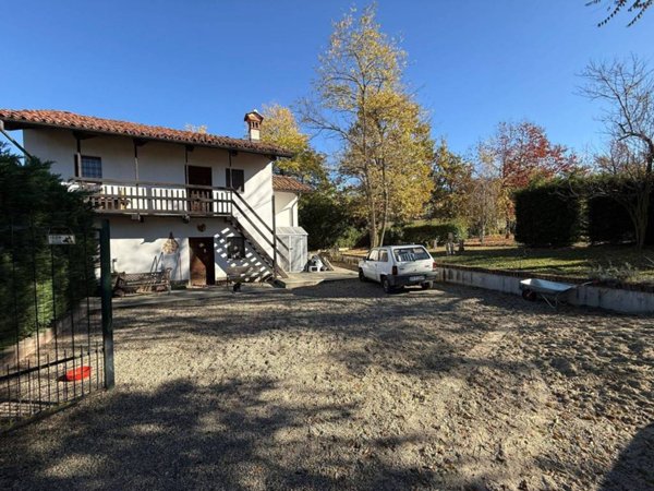 casa indipendente in vendita a Bene Vagienna