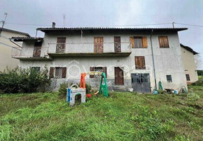 casa indipendente in vendita a Bene Vagienna in zona San Bernardo