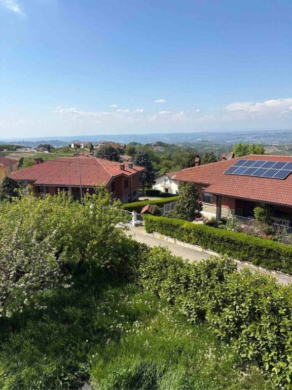 casa indipendente in vendita a Benevello