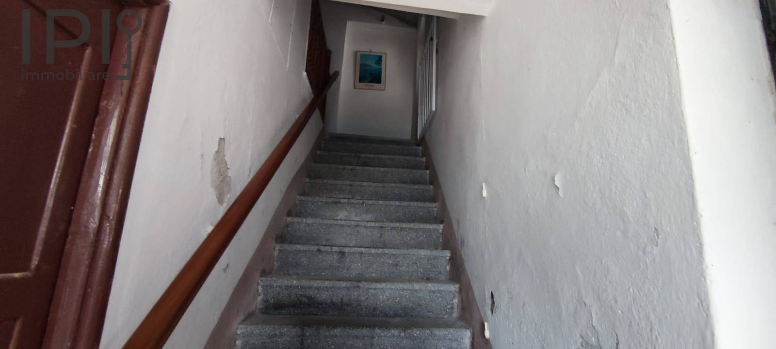 casa indipendente in vendita a Bergolo