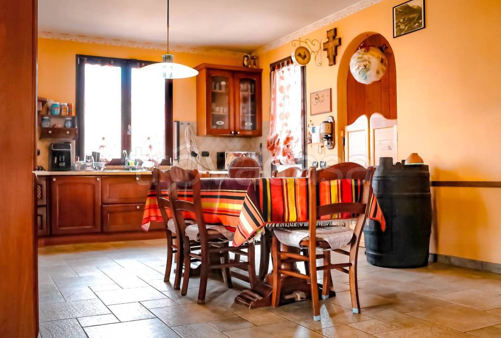 casa indipendente in vendita a Bernezzo