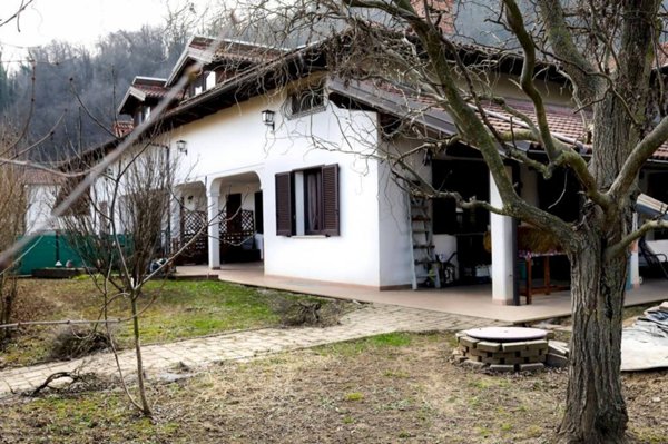 casa indipendente in vendita a Bernezzo