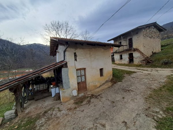 casa indipendente in vendita a Bernezzo in zona Sant'Anna