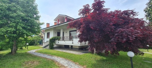 casa indipendente in vendita a Bernezzo in zona San Rocco