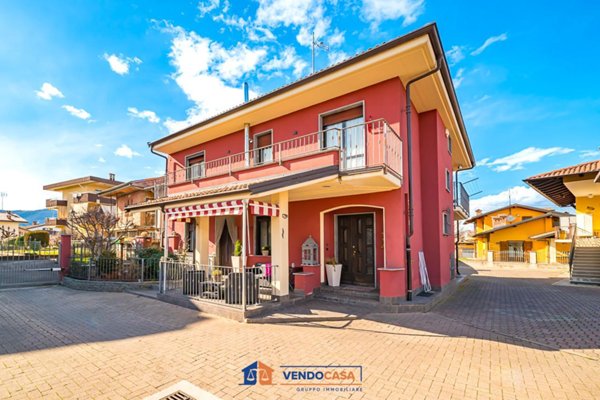 casa indipendente in vendita a Bernezzo