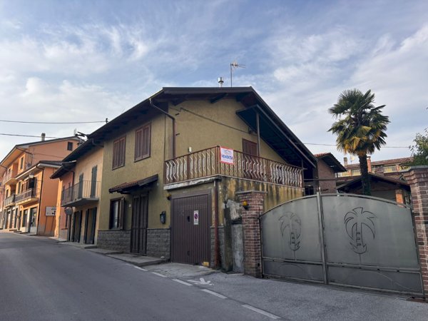 casa indipendente in vendita a Bernezzo