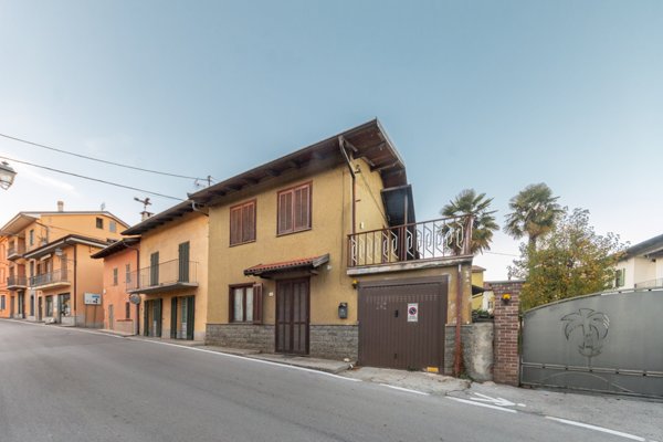 casa indipendente in vendita a Bernezzo