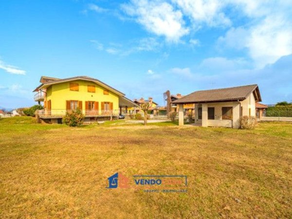 casa indipendente in vendita a Bernezzo in zona San Rocco