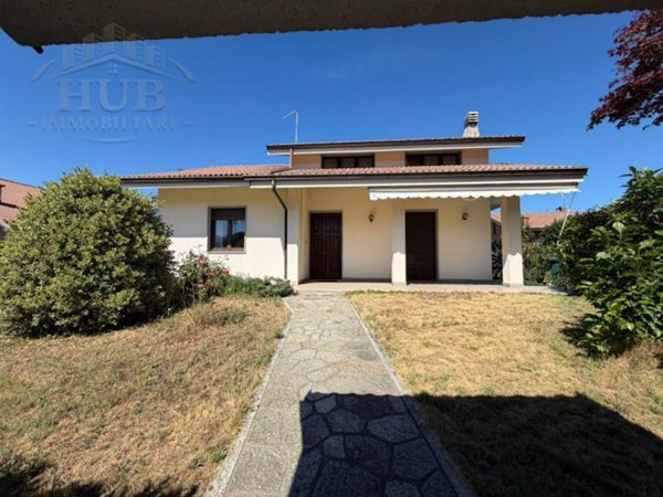 casa indipendente in vendita a Bernezzo in zona San Rocco