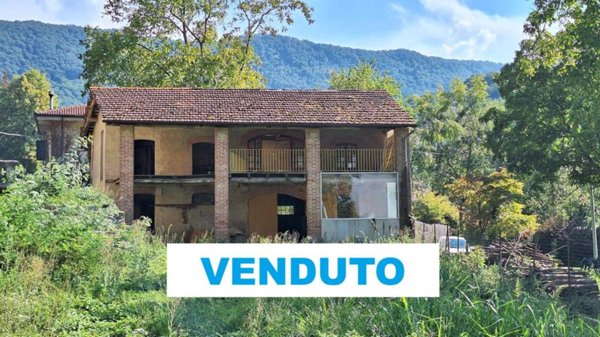 casa indipendente in vendita a Bernezzo