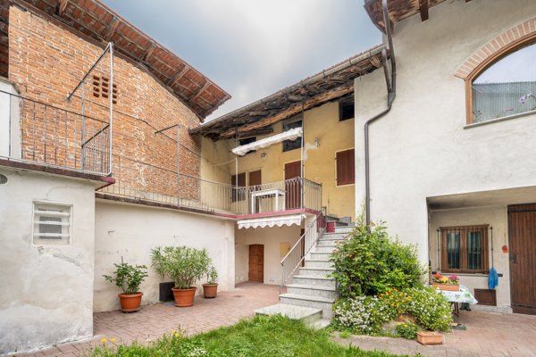 casa semindipendente in vendita a Bernezzo