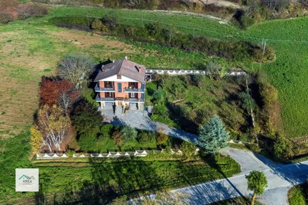casa indipendente in vendita a Bonvicino