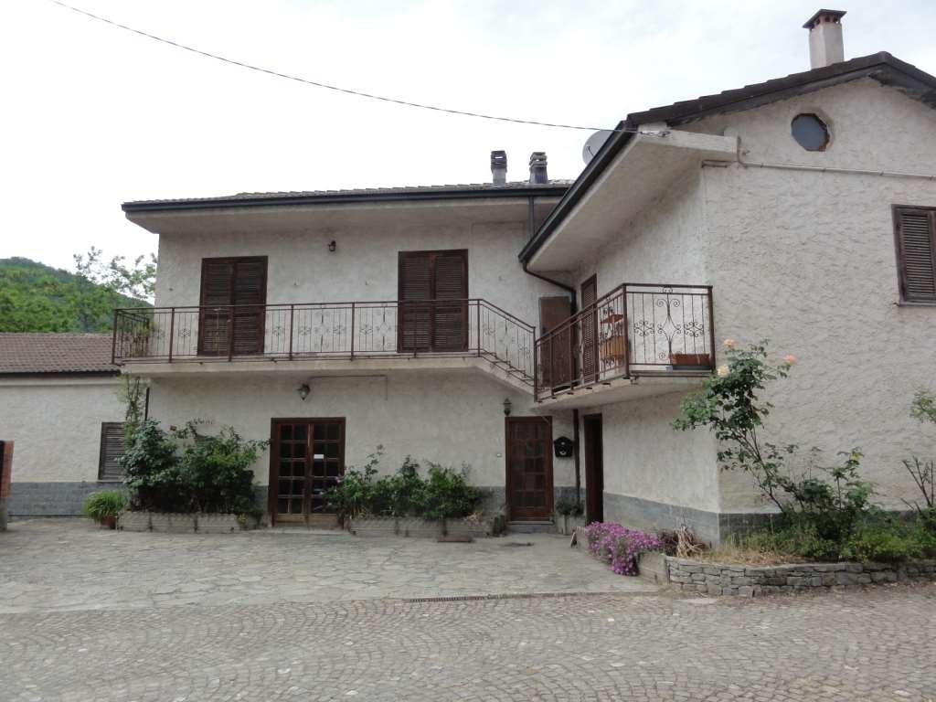 casa indipendente in vendita a Bonvicino