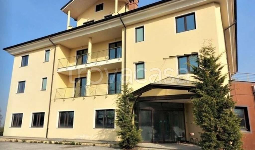 negozio in vendita a Borgo San Dalmazzo