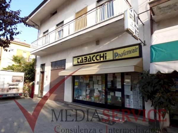 locale commerciale in vendita a Borgo San Dalmazzo