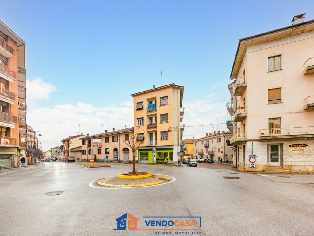 intera palazzina in vendita a Borgo San Dalmazzo