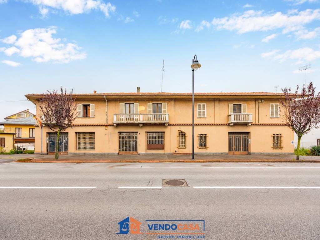intera palazzina in vendita a Borgo San Dalmazzo