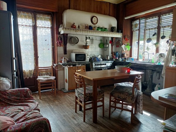 casa indipendente in vendita a Borgo San Dalmazzo