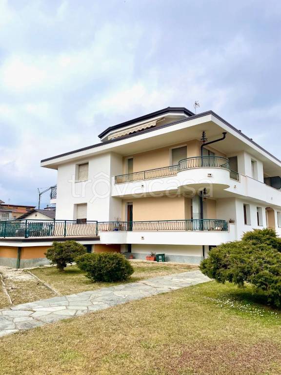 appartamento in vendita a Borgo San Dalmazzo
