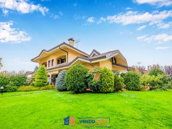 casa indipendente in vendita a Borgo San Dalmazzo